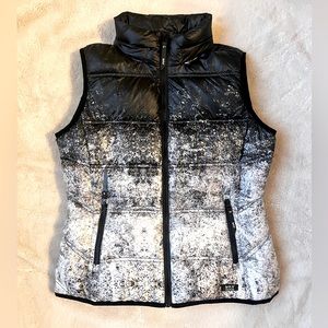 Marc New York Andrew Marc Performance Down Vest in size Medium